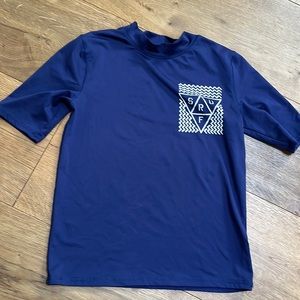Boys rash guard